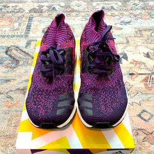 NWOT Adidas Ultraboost Uncaged Sneakers